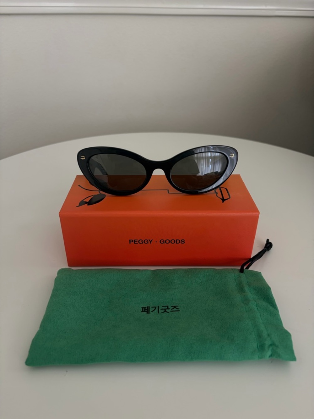 PEGGY·GOODS Black Cat Eye Sunglasses